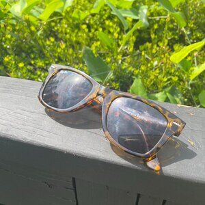 Contemporary Leporard Print Sunglasses